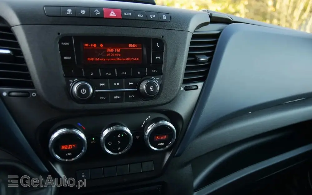 IVECO 72C18  3,0 180KM  Zanotti Z380  230 V 6,1m 12 palet dł -20+20 ładowność 3460kg 