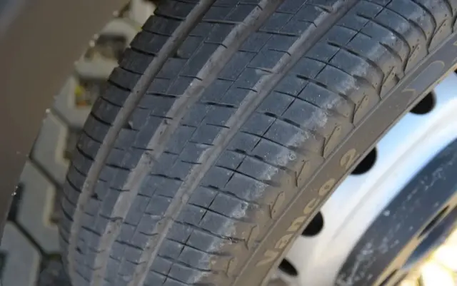 IVECO 72C18  3,0 180KM  Zanotti Z380  230 V 6,1m 12 palet dł -20+20 ładowność 3460kg 