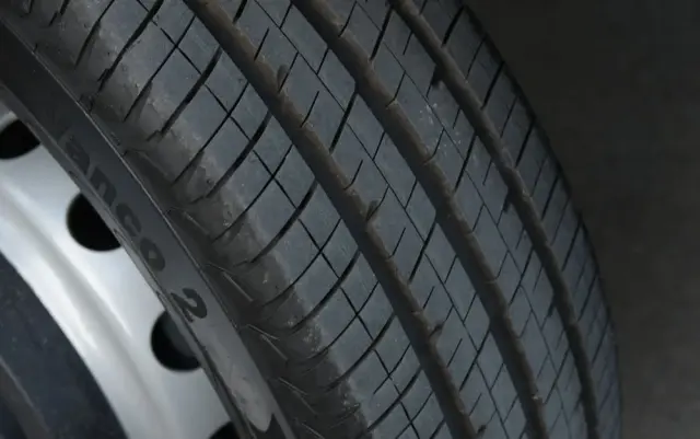 IVECO 72C18  3,0 180KM  Zanotti Z380  230 V 6,1m 12 palet dł -20+20 ładowność 3460kg 