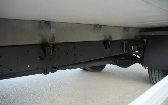 IVECO 72C18  3,0 180KM  Zanotti Z380  230 V 6,1m 12 palet dł -20+20 ładowność 3460kg 