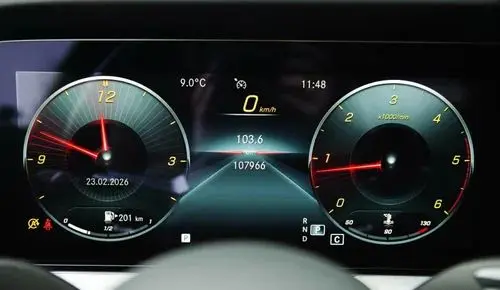 MERCEDES-BENZ Klasa E 