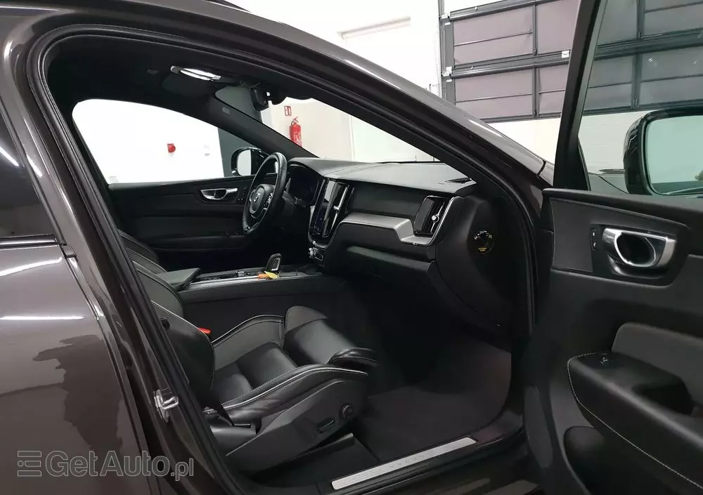 VOLVO XC 60 B4 D Geartronic RDesign