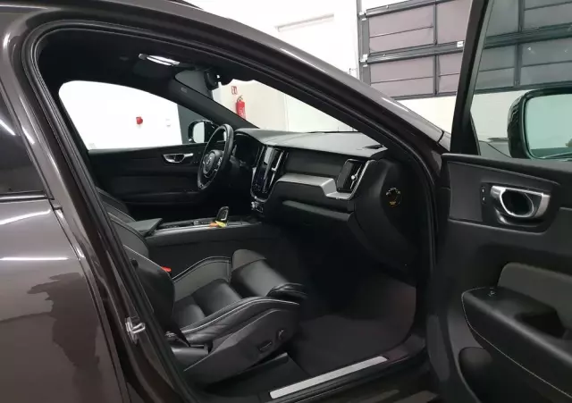 VOLVO XC 60 B4 D Geartronic RDesign