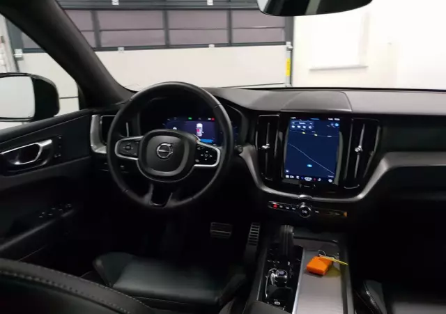 VOLVO XC 60 B4 D Geartronic RDesign