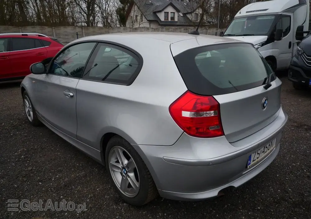 BMW Seria 1 116d DPF Edition Sport