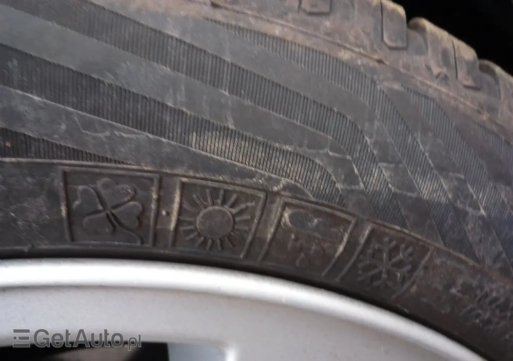 BMW Seria 1 116d DPF Edition Sport