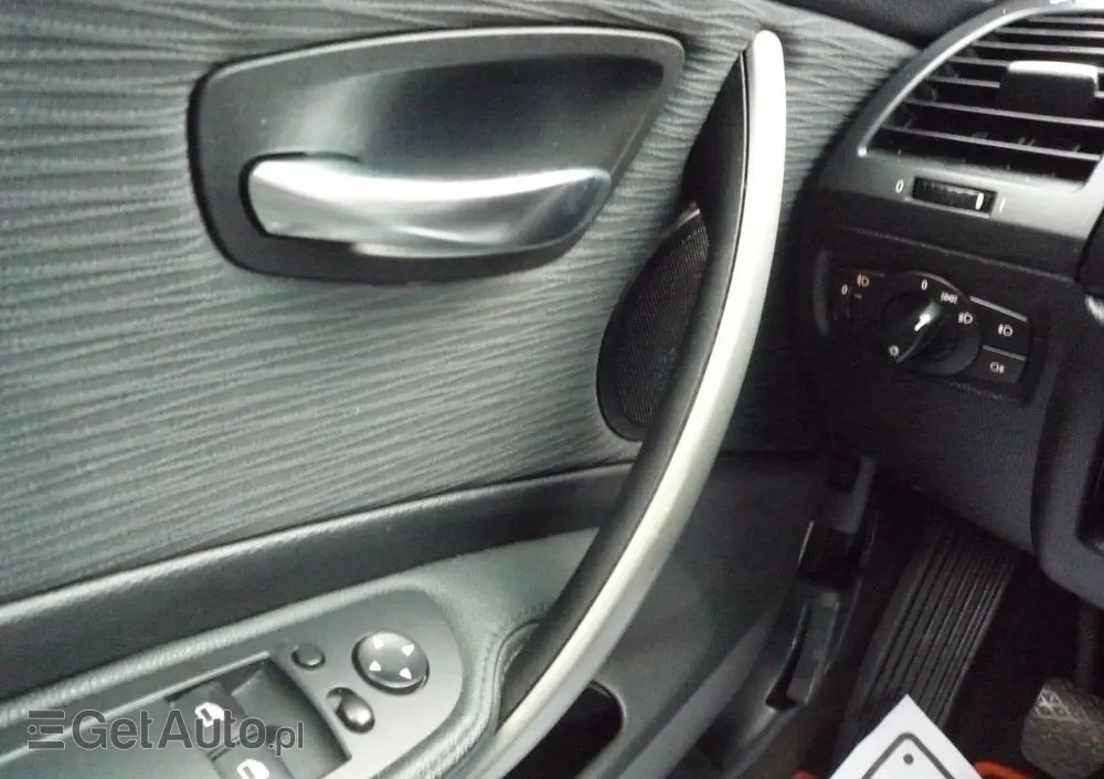 BMW Seria 1 116d DPF Edition Sport