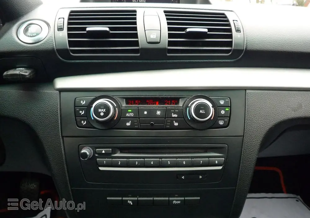 BMW Seria 1 116d DPF Edition Sport