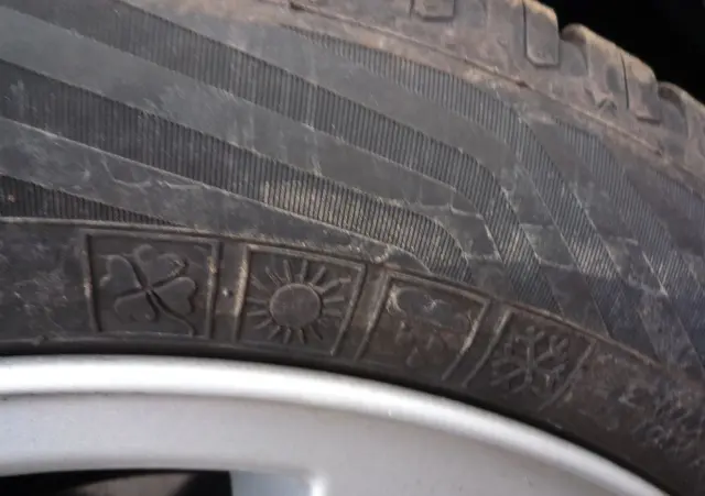 BMW Seria 1 116d DPF Edition Sport