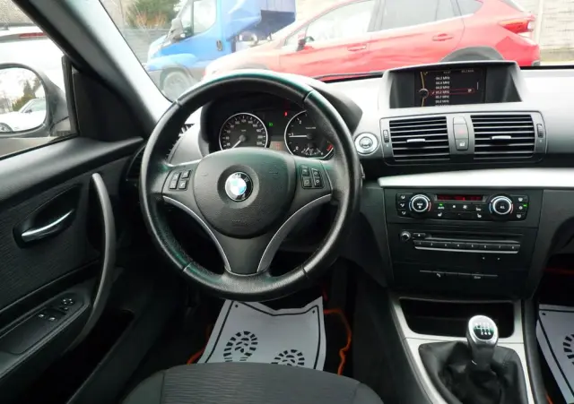 BMW Seria 1 116d DPF Edition Sport