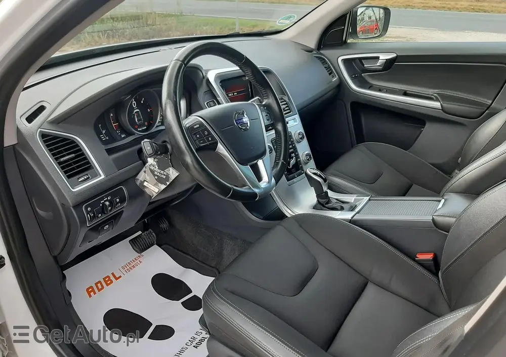 VOLVO XC 60 
