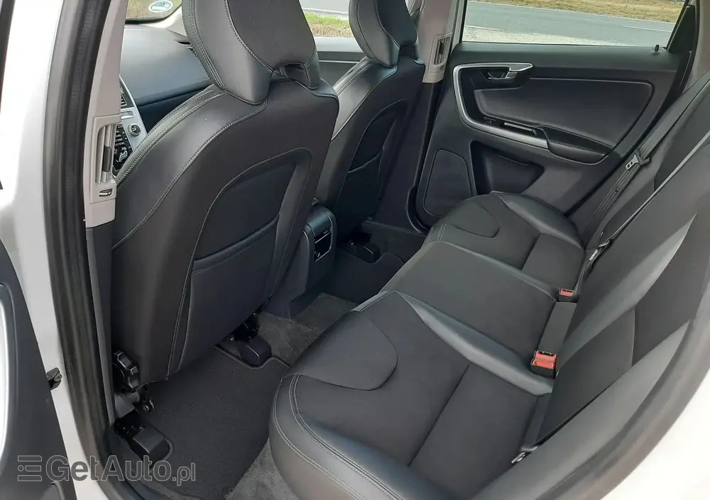 VOLVO XC 60 