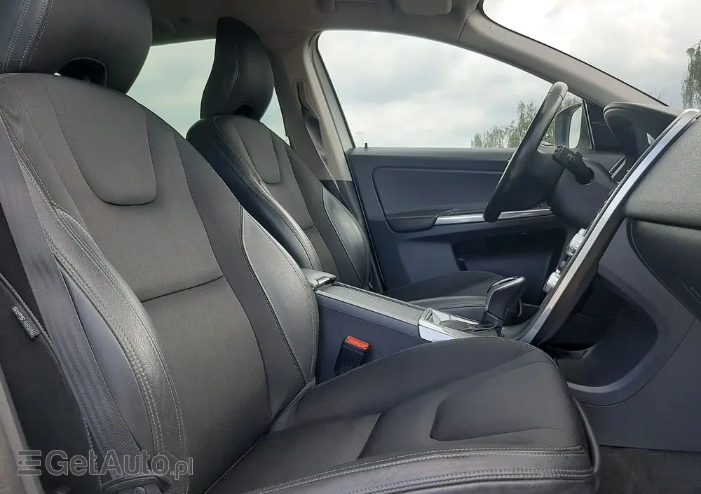VOLVO XC 60 