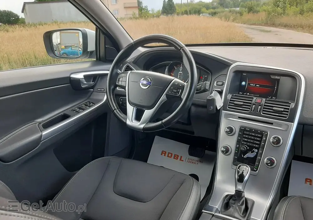 VOLVO XC 60 