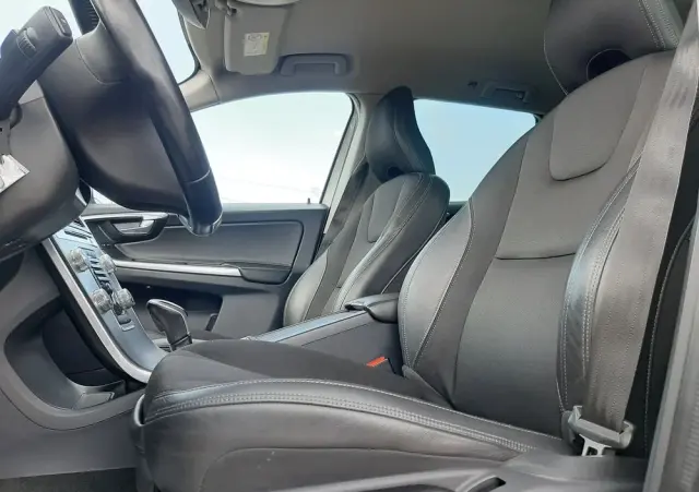 VOLVO XC 60 