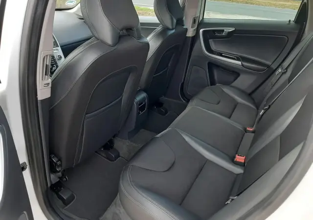 VOLVO XC 60 