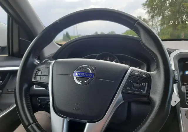 VOLVO XC 60 