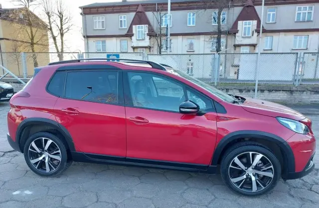 PEUGEOT 2008 