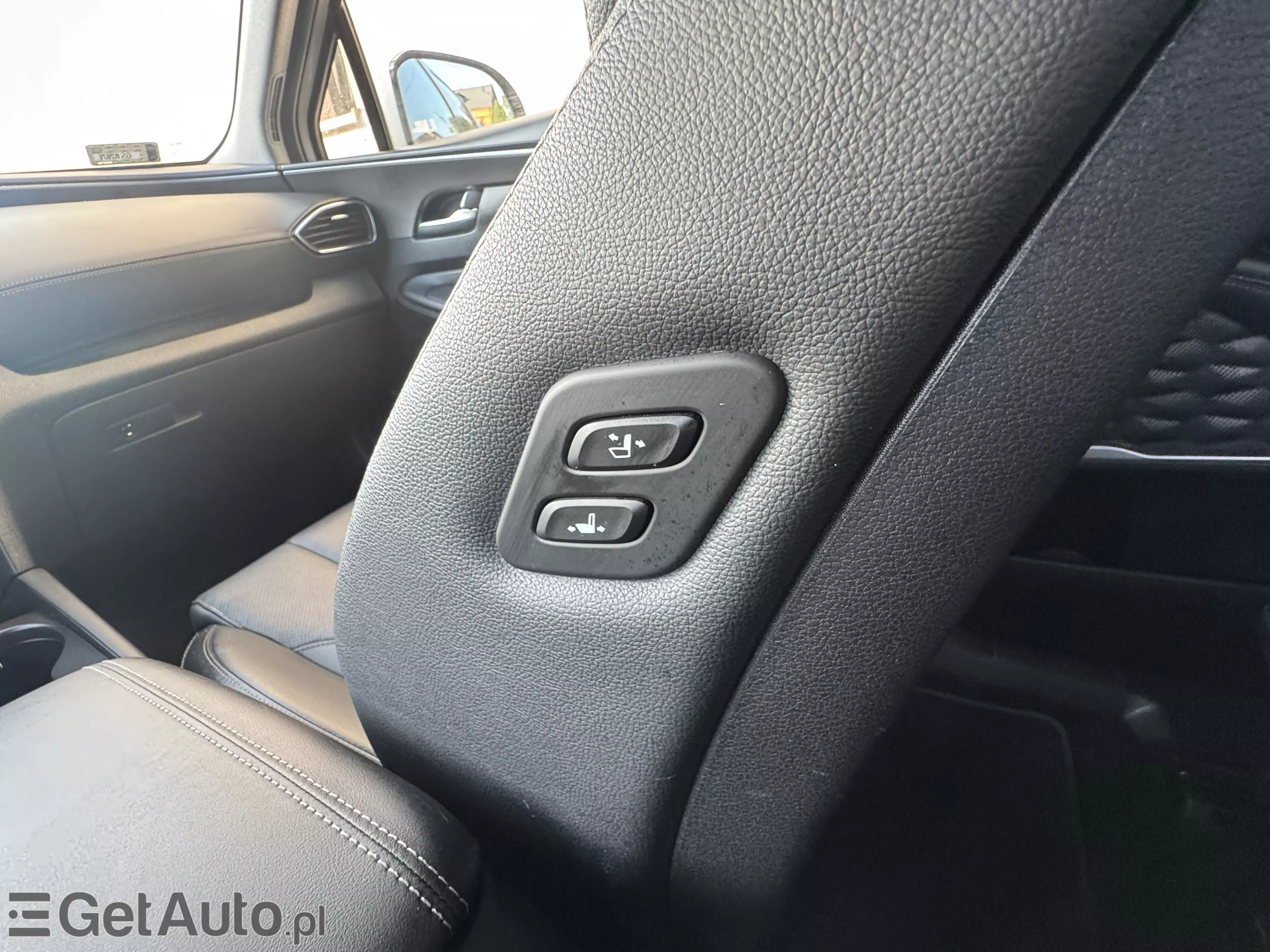 HYUNDAI Santa Fe Premium 4WD Aut.