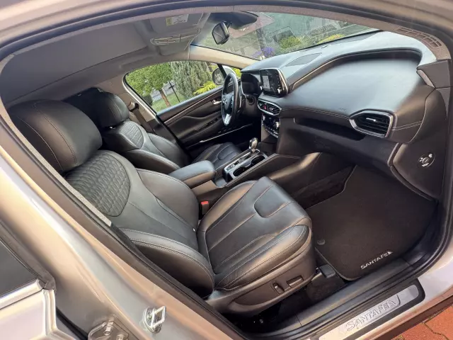 HYUNDAI Santa Fe Premium 4WD Aut.