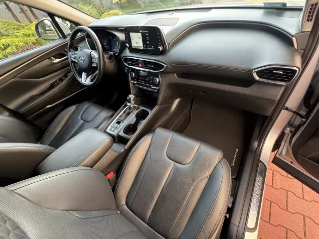 HYUNDAI Santa Fe Premium 4WD Aut.