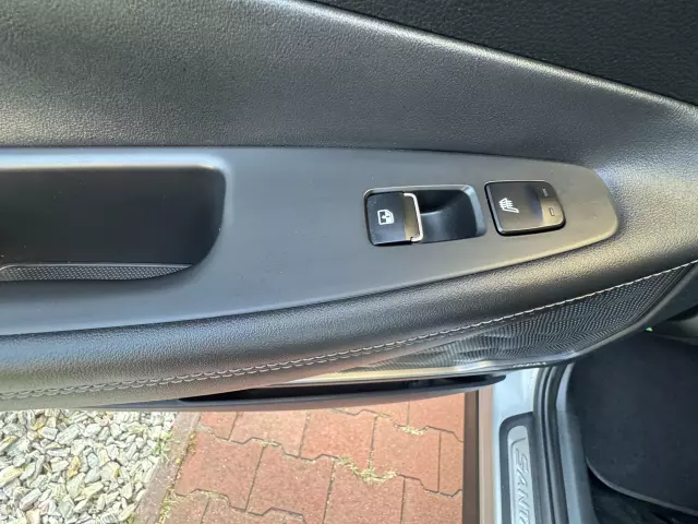 HYUNDAI Santa Fe Premium 4WD Aut.