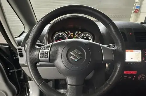 SUZUKI SX4 