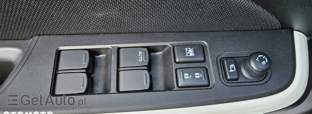 SUZUKI Swift 1.2 Premium Plus