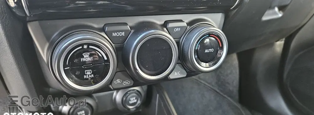 SUZUKI Swift 1.2 Premium Plus