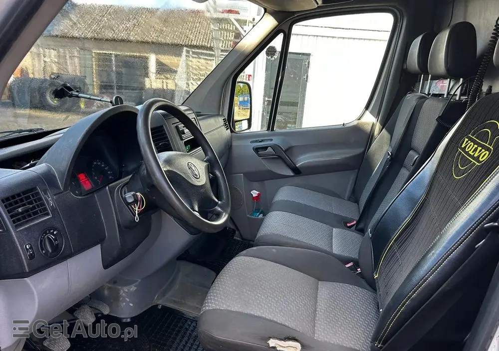 VOLKSWAGEN Crafter 