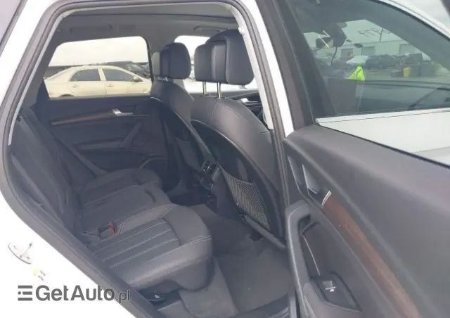 AUDI Q5 40 TFSI quattro S tronic S line