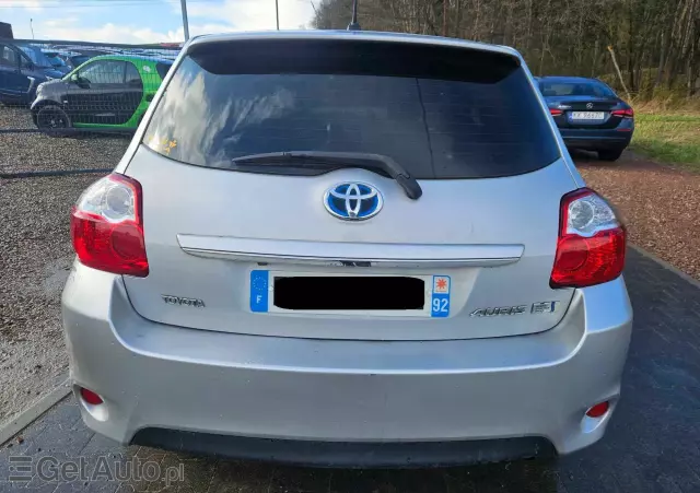 TOYOTA Auris 