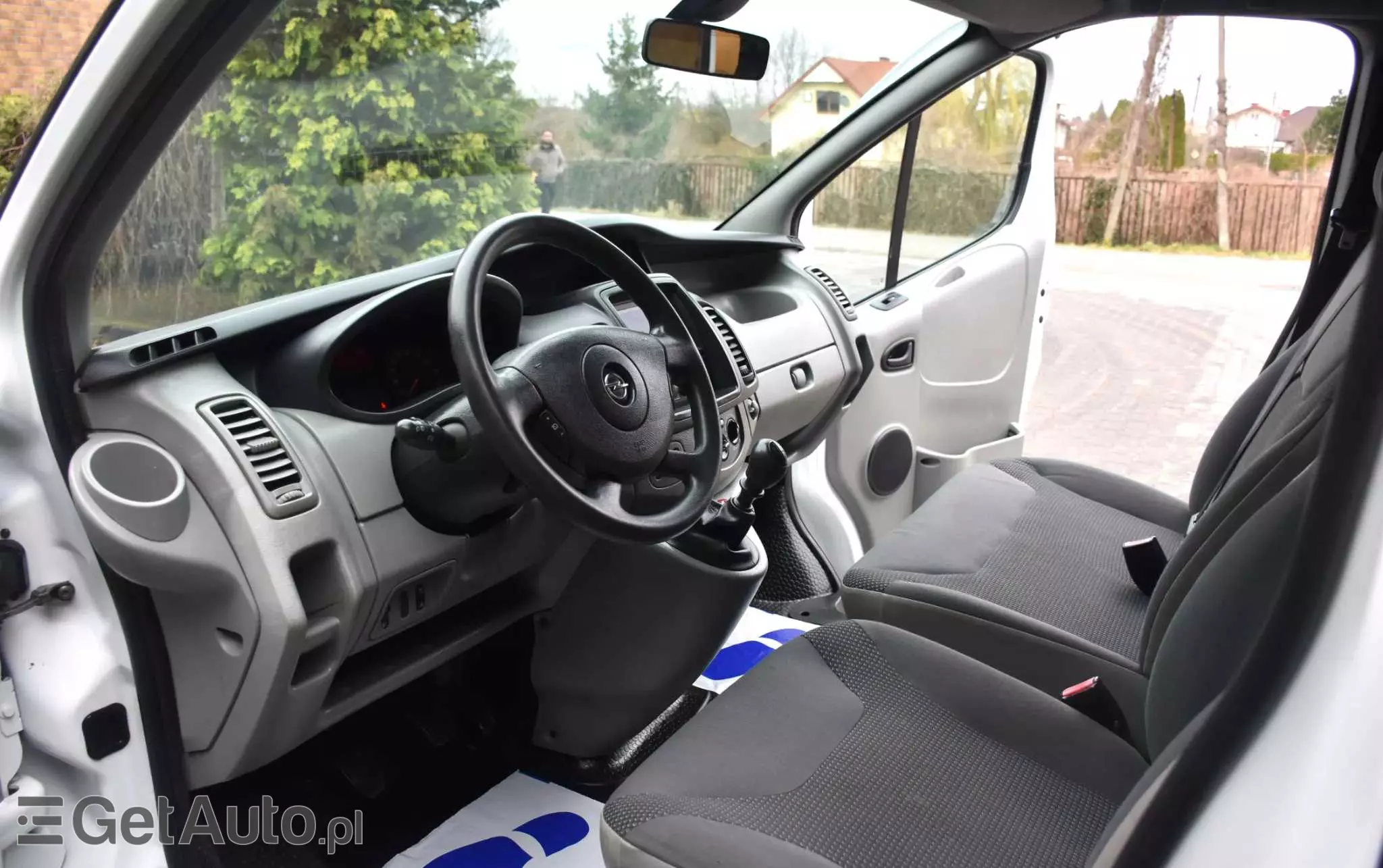 OPEL Vivaro 2.5 CDTI L2H1 Long 