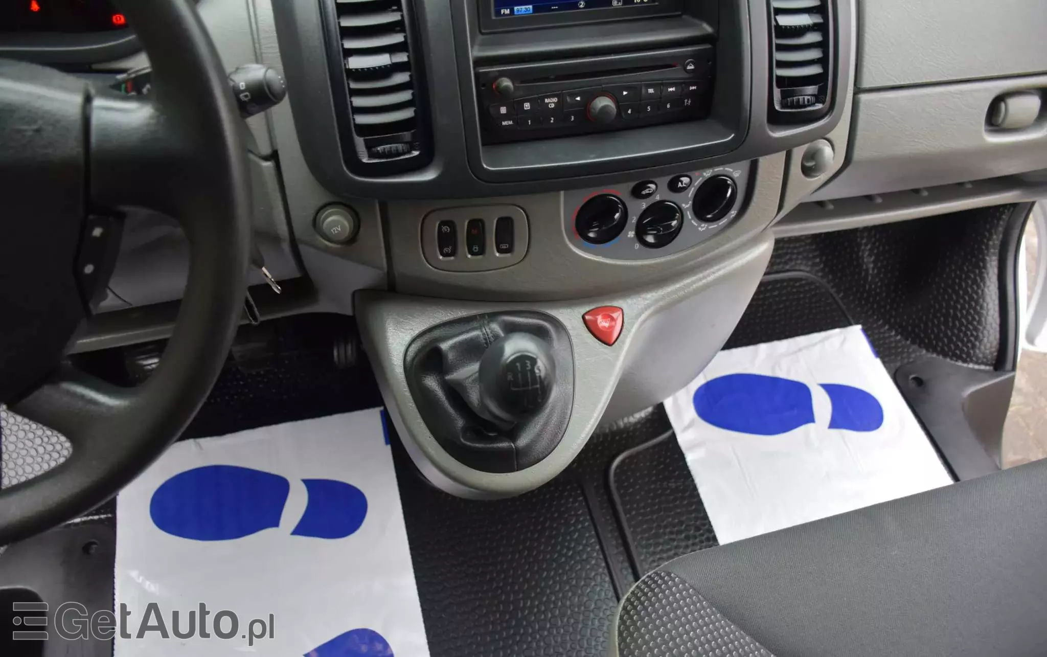 OPEL Vivaro 2.5 CDTI L2H1 Long 