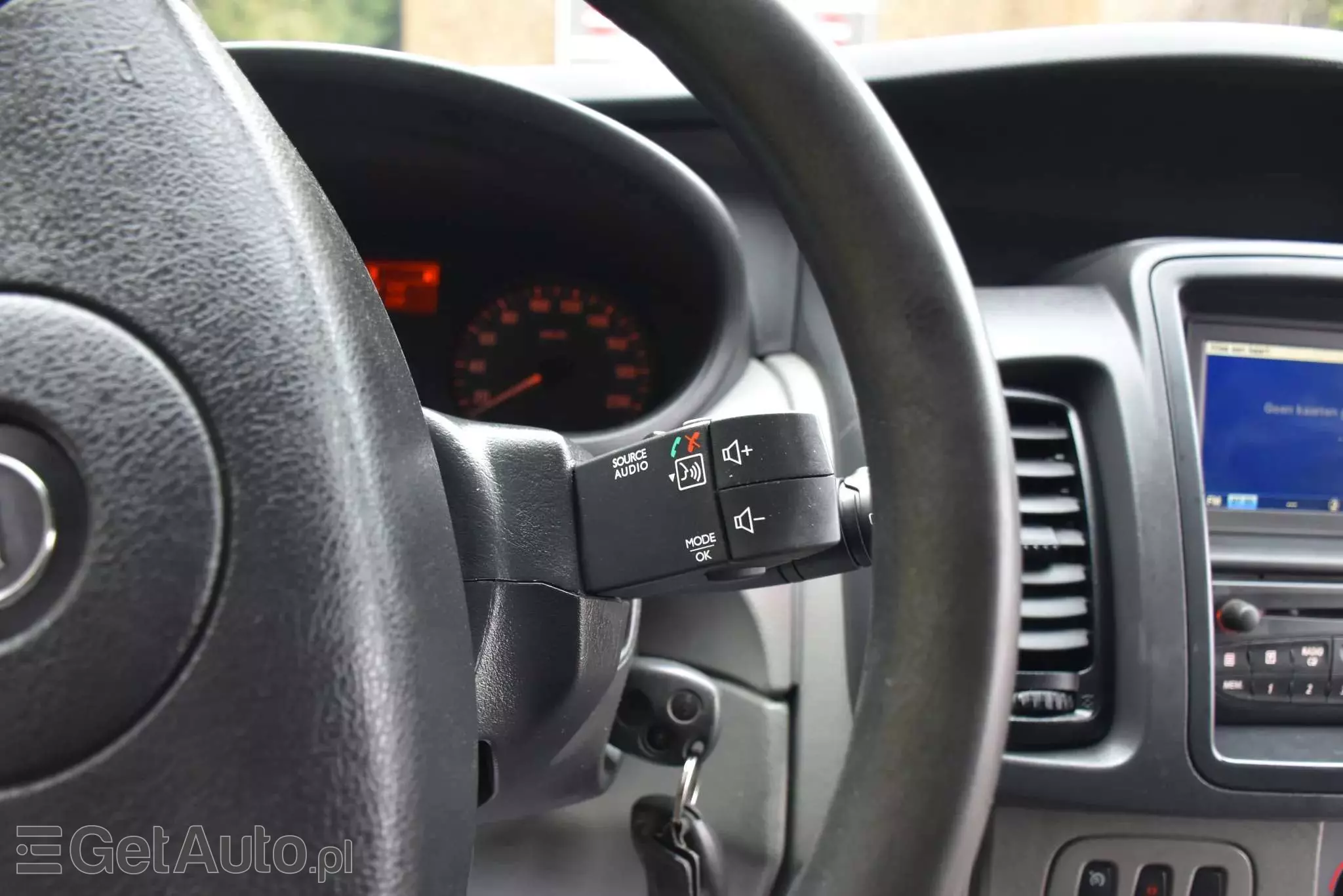 OPEL Vivaro 2.5 CDTI L2H1 Long 