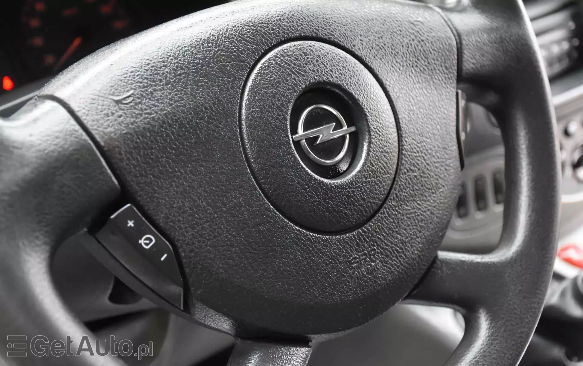 OPEL Vivaro 2.5 CDTI L2H1 Long 