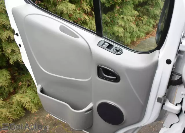 OPEL Vivaro 2.5 CDTI L2H1 Long 