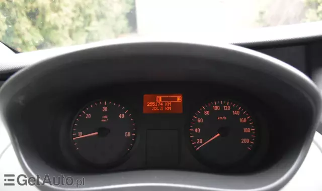 OPEL Vivaro 2.5 CDTI L2H1 Long 