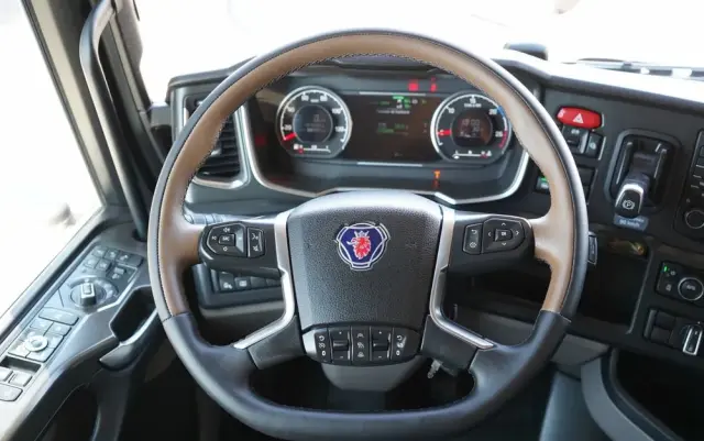 SCANIA S 500 / RETARDER / KLIMATYZACJA POSTOJOWA / PO KONTRAKCIE SERWISOWYM / SPROWADZONY 