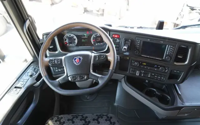 SCANIA S 500 / RETARDER / KLIMATYZACJA POSTOJOWA / PO KONTRAKCIE SERWISOWYM / SPROWADZONY 