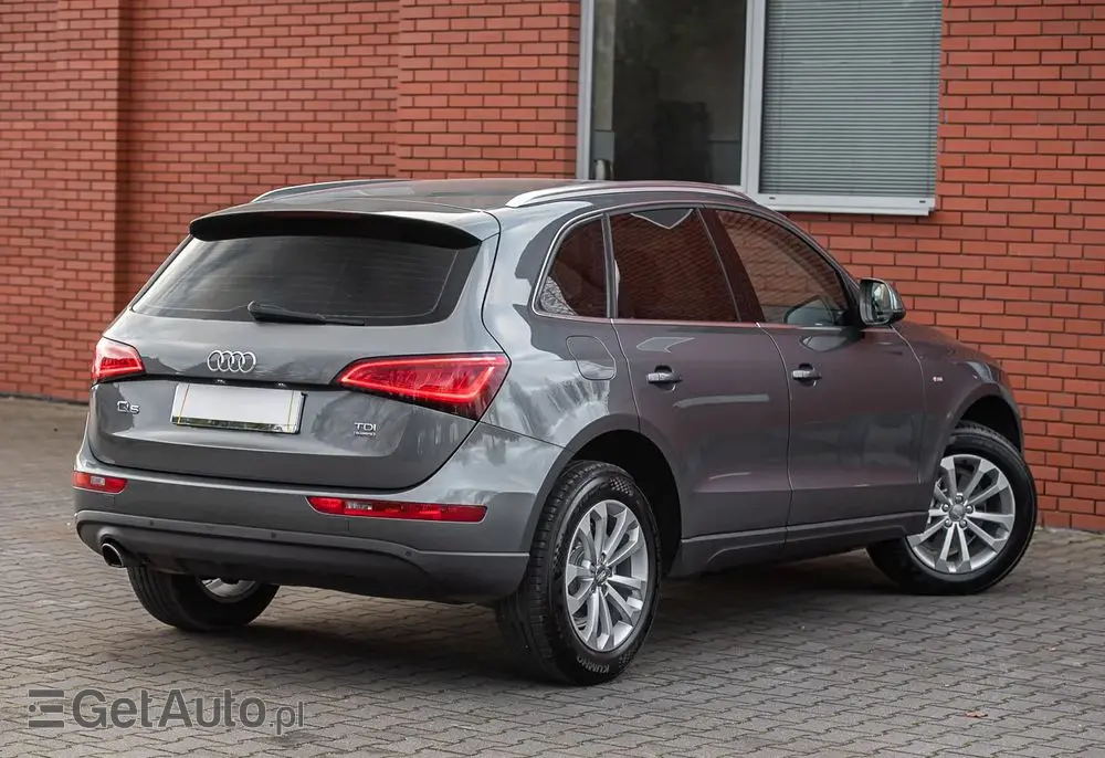 AUDI Q5 