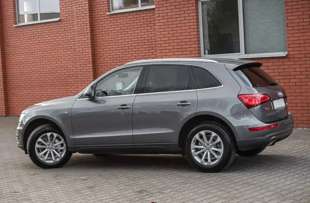AUDI Q5 