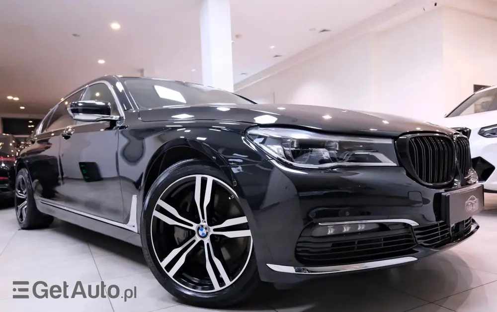 BMW Seria 7 750Li xDrive Edition Exclusive