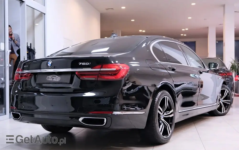 BMW Seria 7 750Li xDrive Edition Exclusive