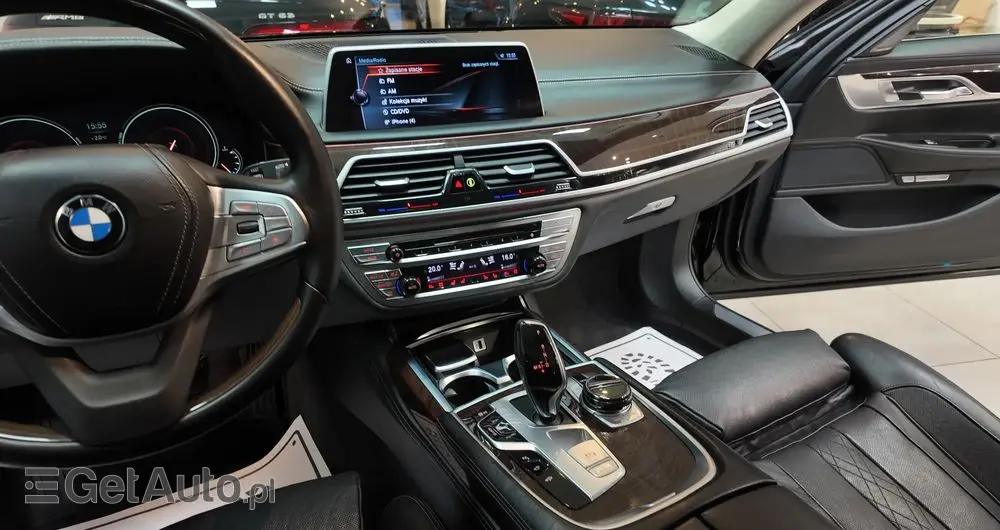 BMW Seria 7 750Li xDrive Edition Exclusive