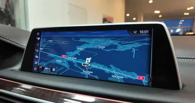 BMW Seria 7 750Li xDrive Edition Exclusive