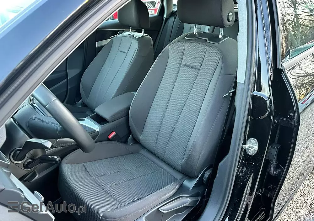 AUDI A4 35 TFSI mHEV Advanced S tronic