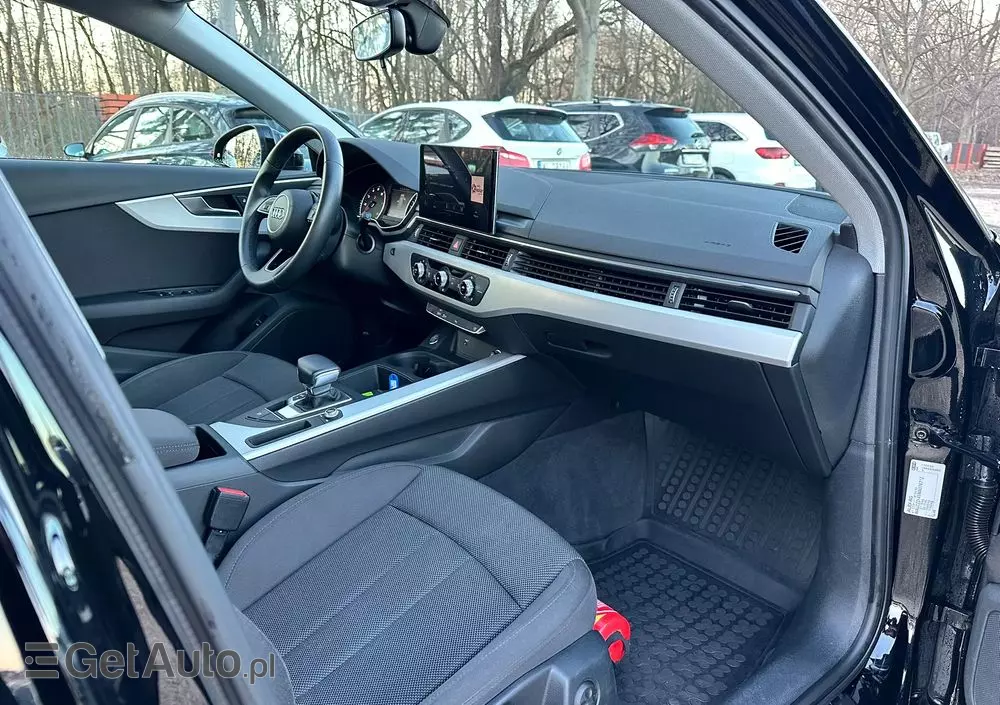 AUDI A4 35 TFSI mHEV Advanced S tronic