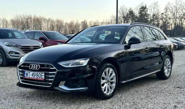 AUDI A4 35 TFSI mHEV Advanced S tronic