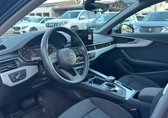 AUDI A4 35 TFSI mHEV Advanced S tronic